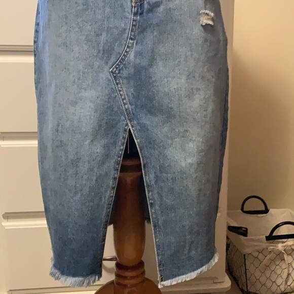 So brand longer Length Jean skirt, new - Picture 1 of 8